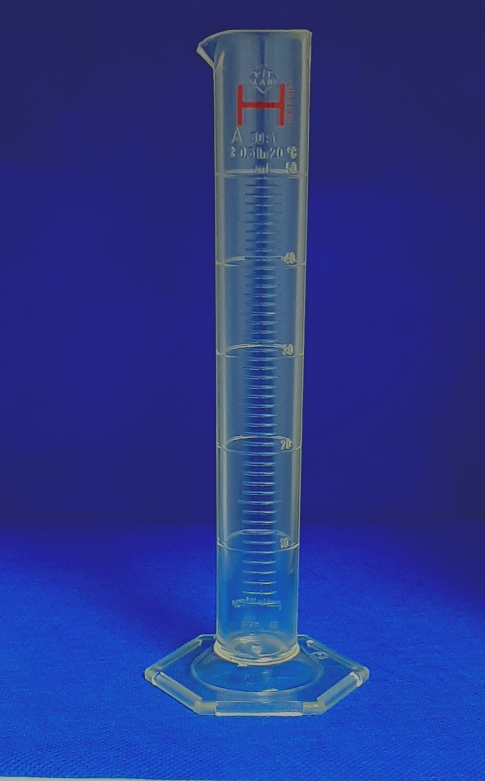 Certified Plastic Cylinder 50 ml - Alyarnaa for Medical Lab Consumables